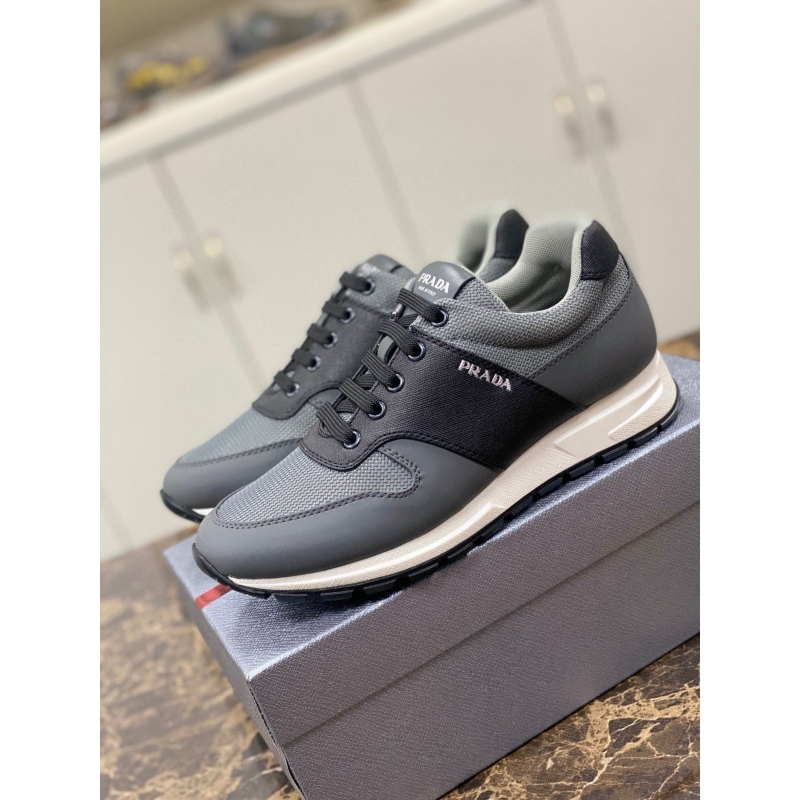 Pra*a casual shoes